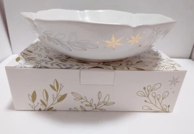 Le Creuset Plato con Volantes Elegante Volantes Contenedor Resistente al Calor 20 cm Nuevo de Japón Foto 1 de 3