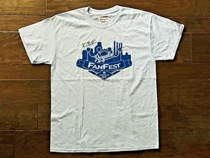 Maglietta Kris Medlen autografata Kansas City Royals FanFest World Series Braves - Foto 1 di 9