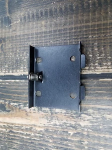 Soporte base cargador Maglite para cargador Mag / soporte de metal - Imagen 1 de 5