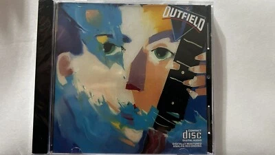 Rare CD  No Longer Made First Pressing Outfield Play Deep 1985 CBS New Sealed - Imagem 1 de 2