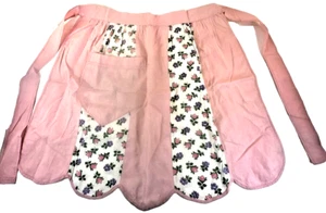 Medio delantal vintage hecho a mano, rosa con paneles florales, 17", borde de vieira, usado (SS) - Imagen 1 de 13