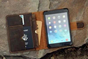 Handmade leather iPad mini 7 6 case with pencil holder leather iPad mini cover - Picture 1 of 13