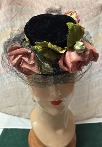 1940’s Vintage Simone Black Velvet Tilting Hat W Peachy Roses Veil 8 X 6-1/4” - Picture 1 of 19