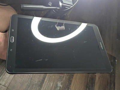 Tablet Samsung Galaxy lector electrónico (Tab E SM-T560NU 16 GB Wi-Fi negro 9,6") Foto 1 de 3