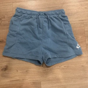 Nike Air Women's Pocket Fleece Shorts - DC5298- Blue - S Excellent Used - Picture 1 of 6