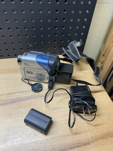 (i) JVC Digital Video Camera GR-D72U MiniDV Camcorder W/ Battery For Parts - Picture 1 of 9