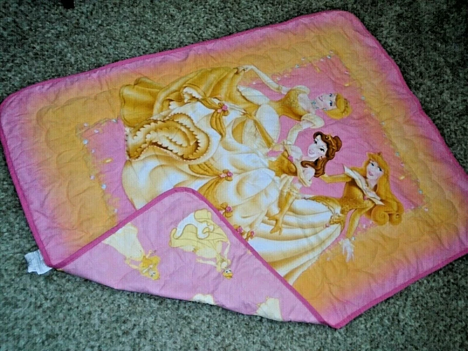 7N LN Disney Princesses PRINCESS Toddler bed Comforter Blanket {Cotton Blend} - Image 1 of 4