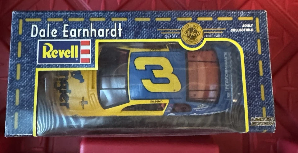 Coche de acción Chevy Monte Carlo Dale Earnhardt #3 Wrangler 1987 escala 1/24 en caja Foto 1 de 1