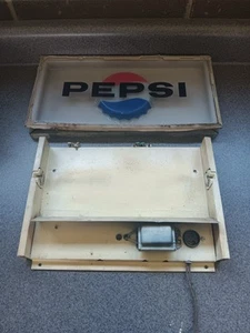 Original La Crosse LC (ILL) 54 6 Pepsi Festzelt Beleuchtungspaneel mit elektrischem. - Bild 1 von 8