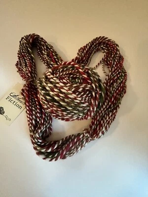 Fio "Festivity Deluxe" feito à mão por ficção autêntica - Imagem 1 de 3