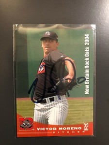 Minnesota Twins VICTOR MORENO autographed 2004 Grandstand New Britain Rock Cats