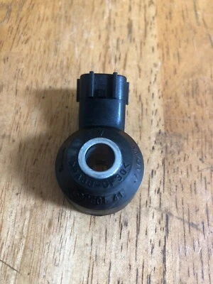 Sensor de golpe usado Mazda CX5 2016 2,5 L 2014 2015 2017 2018 Foto 1 de 3