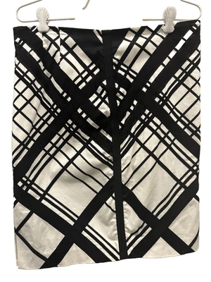 Falda para mujer White House Black Market talla 10 lápiz negra blanca forrada cremallera lateral Foto 1 de 4