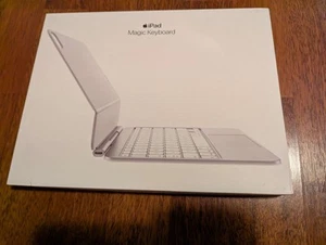 Apple iPad Magic Keyboard Case for iPad Pro 11-inch (M4)- KOREAN-WHITE - Picture 1 of 8