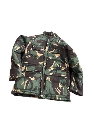 Chaqueta acolchada de plumón camuflada Brian Gregory vintage de los 90 para hombre pequeña caza al aire libre Foto 1 de 3