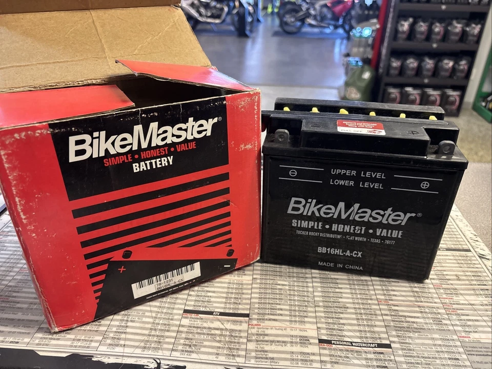 Batería Harley Davidson Bikemaster YB16HL-A-CX 1991-1996 Softtail Dyna Foto 1 de 3