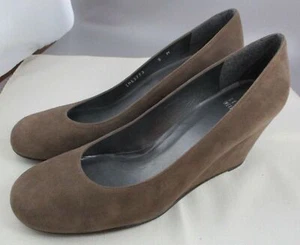 Women's STUART WEITZMAN Brown Suede WEDGE Pumps Heels Size 9 Med Worn ONCE - Picture 1 of 9