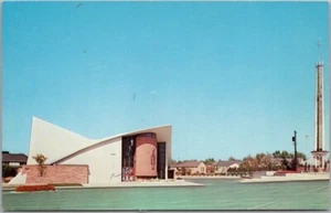 Postal de Spokane, Washington de la década de 1960 "Iglesia Parroquial de San Carlos" vista a la calle - Imagen 1 de 2