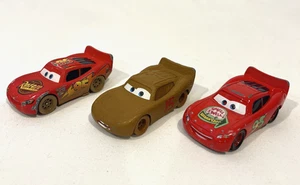 DISNEY PIXAR CARS LIGHTNING MCQUEEN DIRT TRACK CHESTER WHIPPLEFILTER SMELL SWELL - Foto 1 di 8