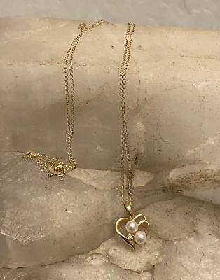 Colar de ouro amarelo 14K, pérola e diamante, pingente de coração, 16" assinado ATL - Imagem 1 de 4