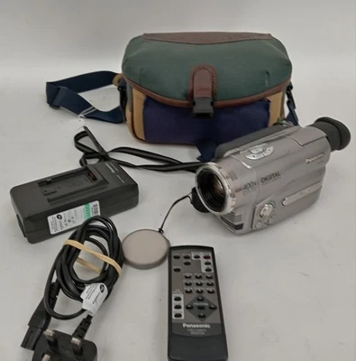 Panasonic NV-DS8 Digital Video Camera Camcorder With Storage Bag Silver-Tone - Image 1 of 4