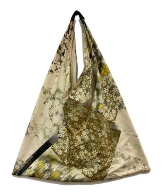 MM6 Maison Margiela                    Flower Print Japanese Tote Bag S54WD0005  - Image 1 of 4