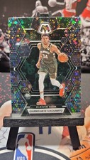 2022-23 Panini Mosaic Silver Disco Fast Break Prizm Giannis Antetokounmpo #15