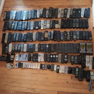 Huge Lot Of 180 Remote Controls - All Have Battery Covers - Assorted Brands - Photo 1/7