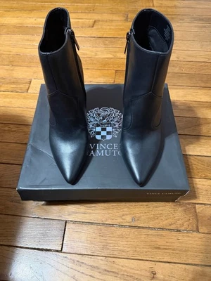 Botines de mujer Vince Camuto negros Alicante lisos punta puntiaguda tacón alto Foto 1 de 4