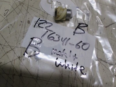 YAMAHA OEM NUEVO TORNILLO DE EMPUJE EMBRAGUE - YG1 YJ2 Foto 1 de 4