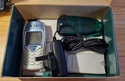 Sony Ericsson T68i Vintage Collector's Phone, Untested, In original box - Image 1 of 4