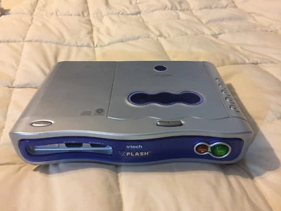 VTECH V.FLASH GRAY HOME EDUTAINMENT SYSTEM LEARNING SYSTEM CONSOLE - Image 1 of 4