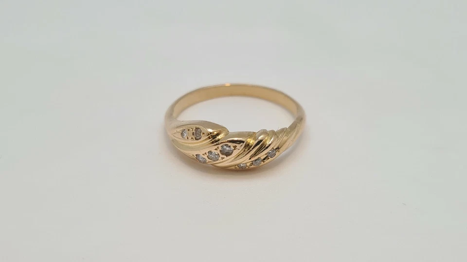 Bague en Or Jaune sertie de diamants naturels  - Photo 1/4