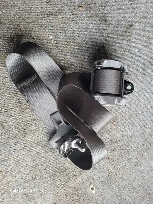 2010-2016 Cadillac SRX Seat Belt Tensioner Rear Right Passenger Side 20854484 - Изображение 1 из 4