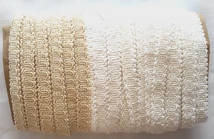 Borde trenzado Gimp ostra beige aprox 7 yardas / piezas blancas aprox 14+ yardas 1/2" de ancho - Imagen 1 de 8