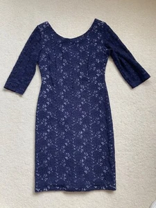 GINA BACCONI NAVY LACE OVER CREAM BOAT NECK 3/4 SLEEVED PENCIL DRESS UK SIZE 10 - Picture 1 of 8