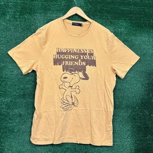 Peanuts Snoopy Happiness is Hugging your Friends T-Shirt Size Large - Picture 1 of 4
