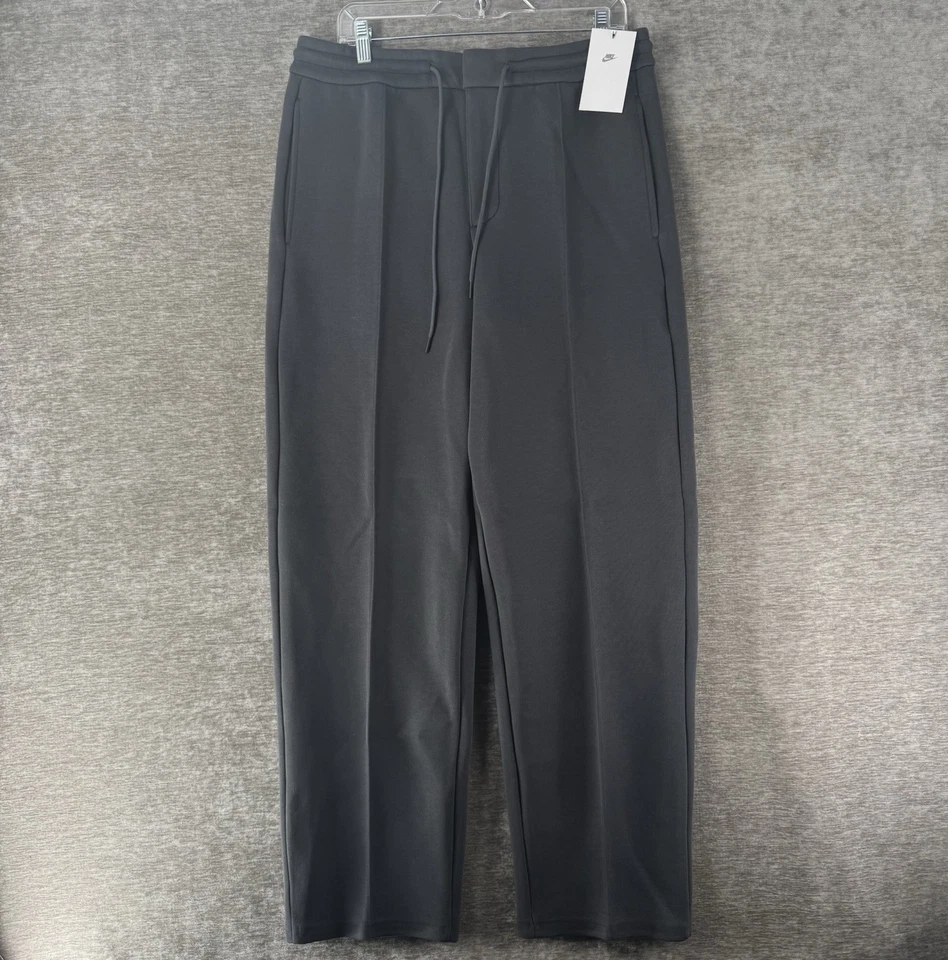 Nike Tailored Tech Fleece Straight Leg Relaxed Pants Men’s Size M FZ7583-060