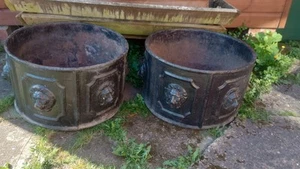 A Pair Of Antique Lion Head Cast Iron Large Planters - Picture 1 of 4