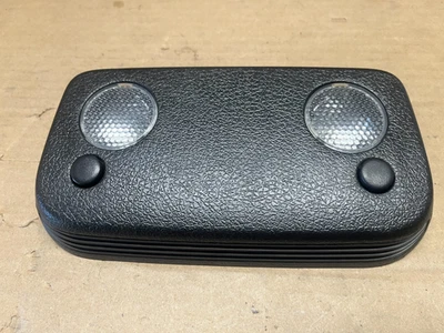 05-09 FORD MUSTANG OVERHEAD VANITY DOME LIGHT ASSEMBLY OEM BLACK - Image 1 of 4