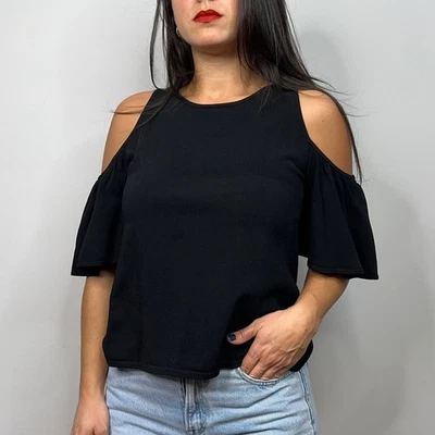 Блузка Milly черная с открытыми плечами и развевающимися рукавами РАЗМЕР СРЕДНИЙ - Изображение 1 из 4