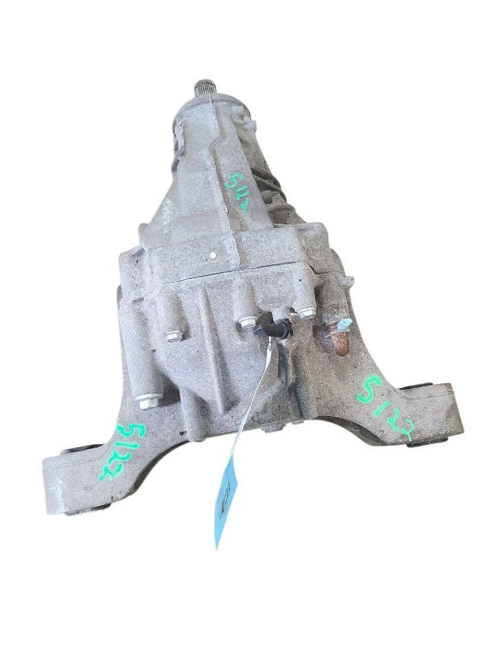 Carrier Rear Axle 3.0L Fits 11-14 PORSCHE CAYENNE 636247 - Image 1 of 4