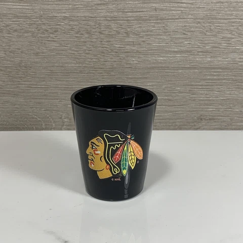 CHICAGO BLACKHAWKS     NHL SHOT GLASS   Black Libbey Cover