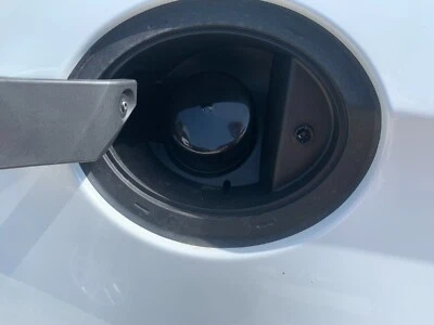 Capless gas cap dust cover compatible with Chrysler Pacifica 2017-2025 - Image 1 of 4