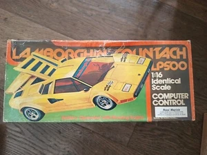Lamborghini Countach LP500S 1:16 Made Hong Kong Battery Operated Computer Giall - Foto 1 di 15