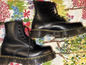 Doc Dr Martens Mens Black Leather Platform Lace Up Boots Sz 6 Women’s 8 - Picture 1 of 6