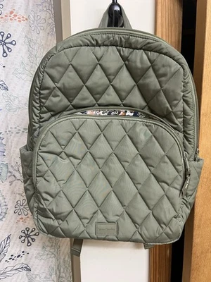 Mochila acolchada compacta ultraligera Vera Bradley verde SAGE pequeña precio de venta sugerido por el fabricante $155 nueva con etiquetas Foto 1 de 4