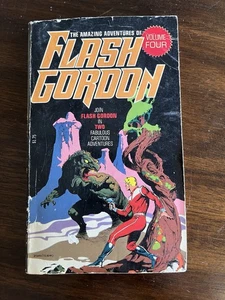 Die erstaunlichen Abenteuer von FLASH GORDON Band #4 (Taschenbuch) Buch. - Bild 1 von 8