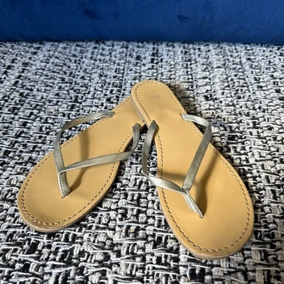 Sandalias clásicas chanclas finas plateadas de cuero sintético GAP talla 7 Foto 1 de 4