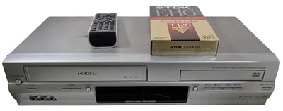 Toshiba DVD VCR Player Recorder Combo Unit Remote Blank Tape SD-KV550SU Tested - Image 1 of 4